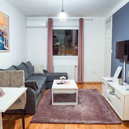 Apartman Royal 2 Doboj Exteriör bild